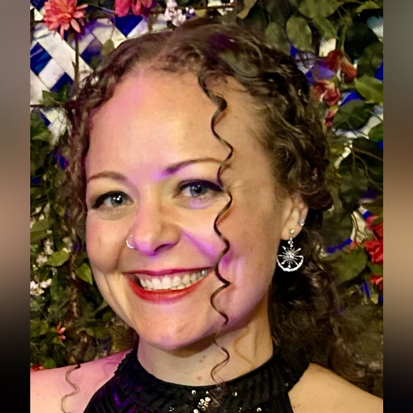 Meet your Posher, Kate - Picture 1 of 1